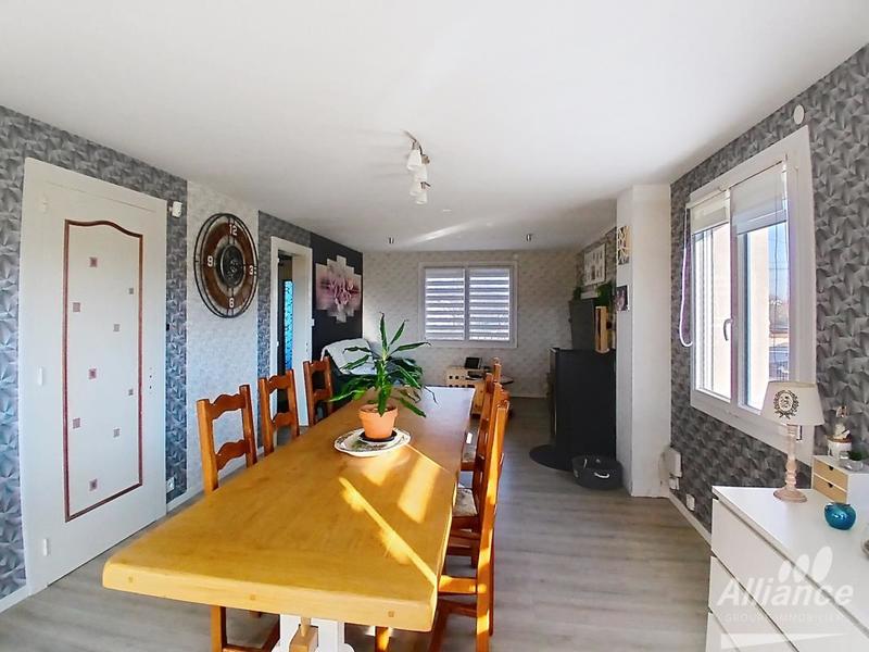 Maison - 115 m² - 6 pièces