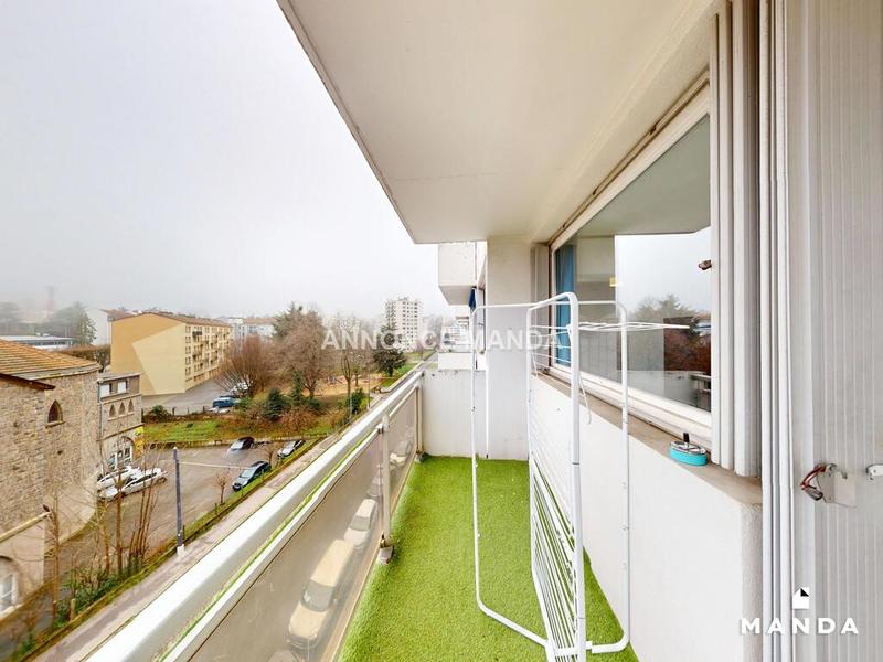 Chambre - 10 m² - 5 pièces