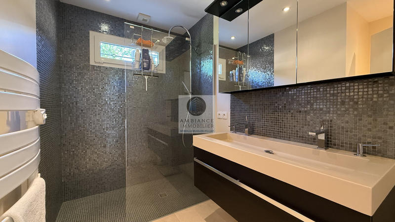 Maison - 172 m² - 6 pièces