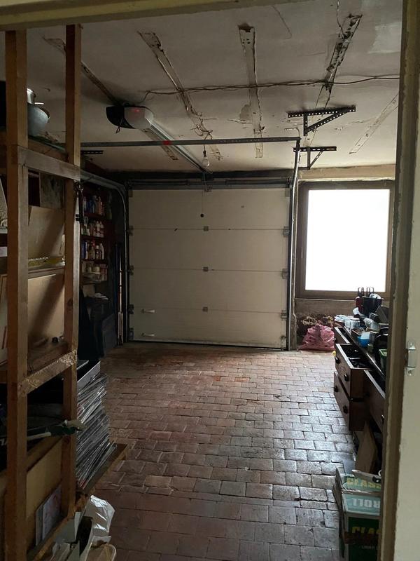 Maison - 240 m² - 8 pièces