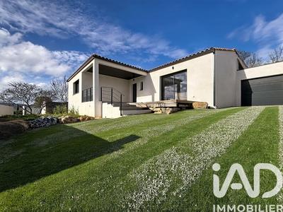 Maison - 127 m² - 5 pièces