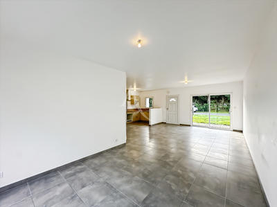 Maison - 86 m² - 4 pièces