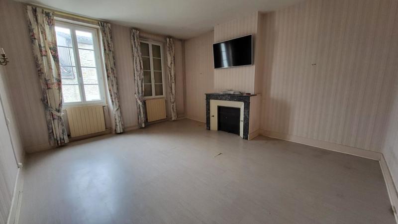 Maison - 330 m² - 13 pièces