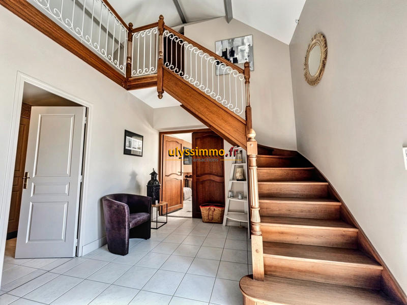 Maison - 518 m² - 15 pièces