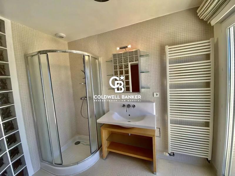 Appartement - 177 m² - 5 pièces