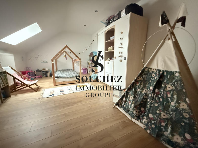 Maison - 276 m² - 5 pièces