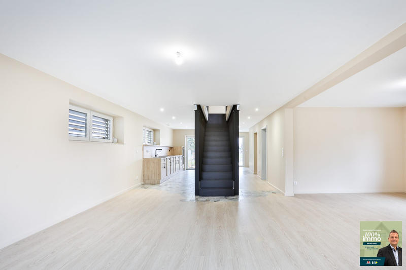 Maison - 179 m² - 6 pièces