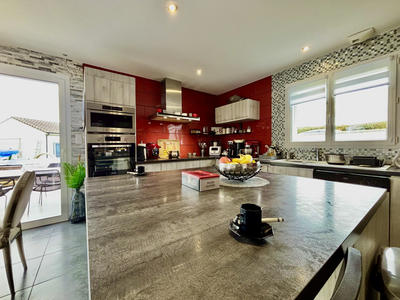 Maison - 106 m² - 6 pièces