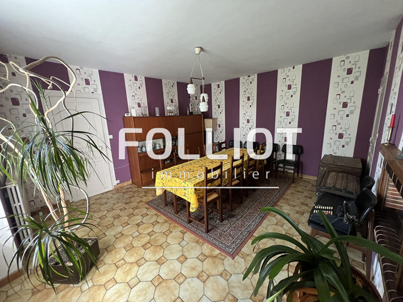 Maison - 163 m² - 8 pièces