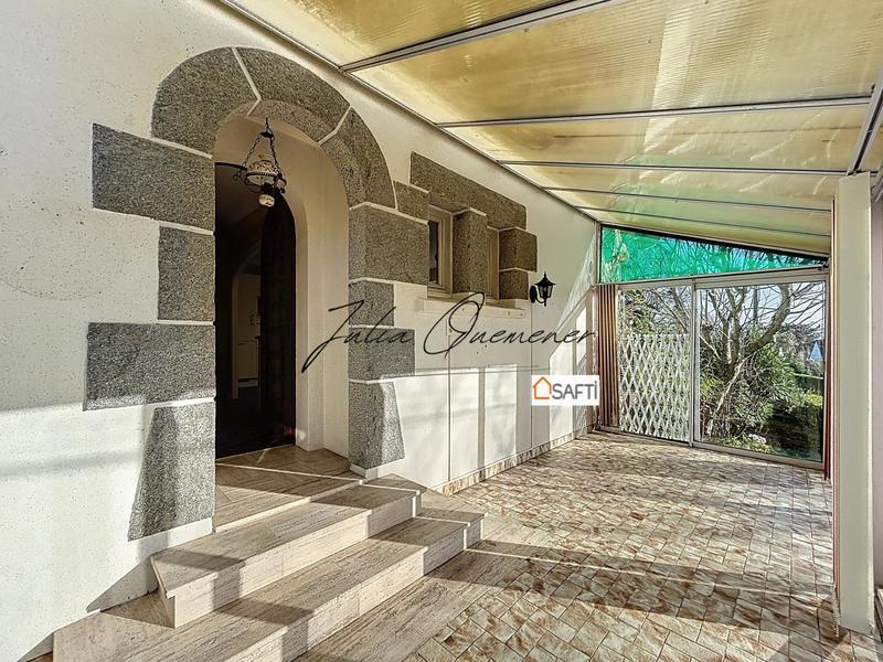 Maison - 154 m² - 9 pièces