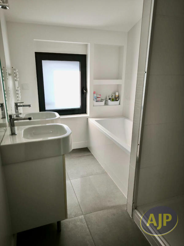 Maison - 175 m² - 5 pièces