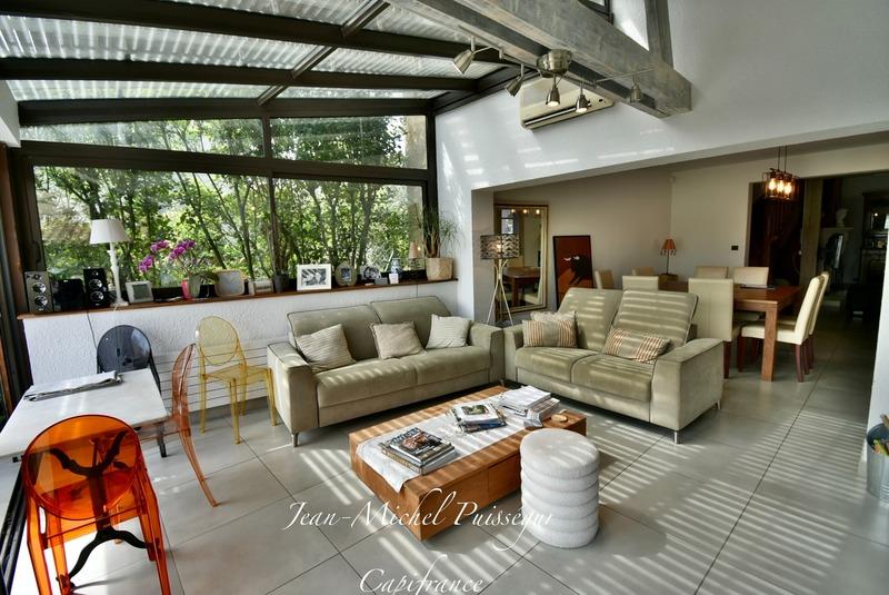 Maison bourgeoise - 220 m² - 10 pièces