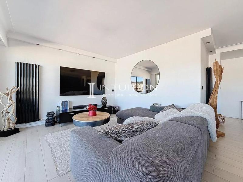 Appartement - 85 m² - 3 pièces