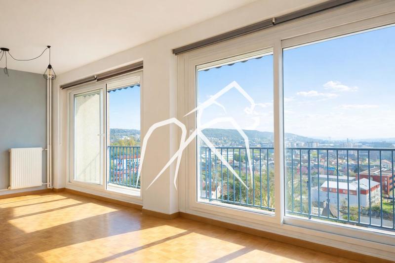 Appartement ancien - 70 m² - 3 pièces