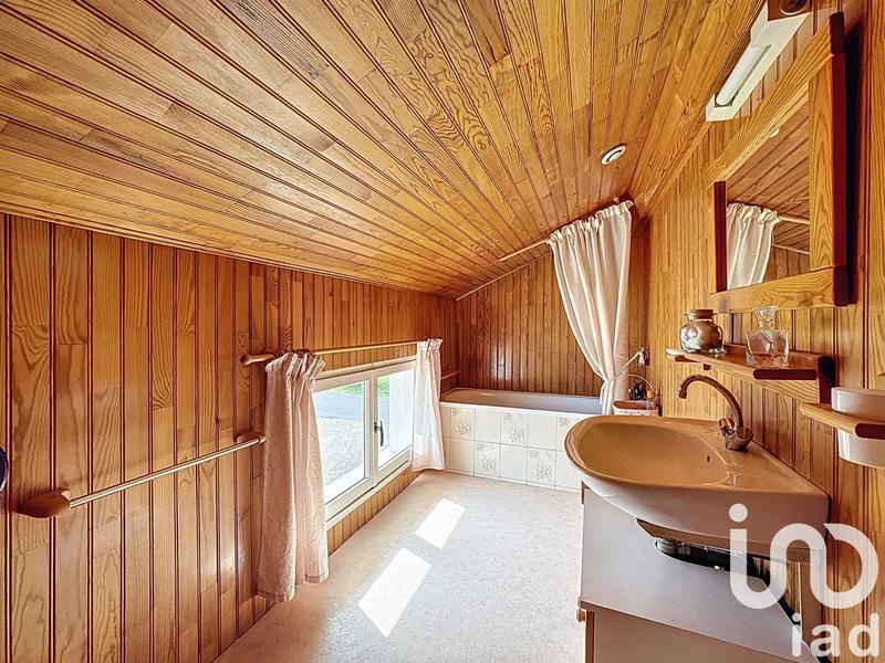 Maison - 255 m² - 9 pièces