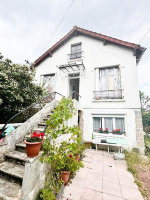 Maison en pierre - 110 m² - 5 pièces