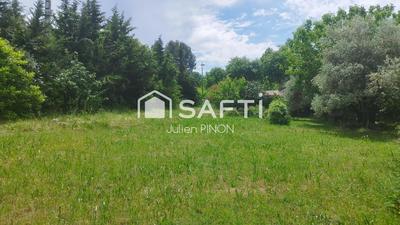 Terrain - 867 m²