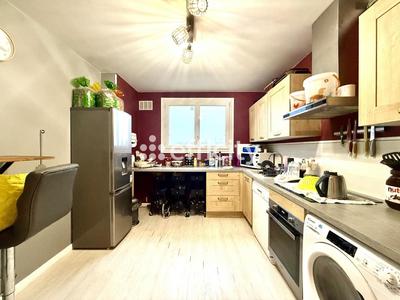 Appartement - 83 m² - 4 pièces