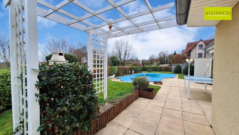 Maison - 130 m² - 6 pièces