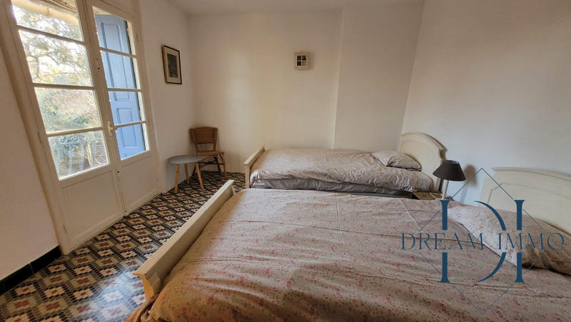 Mas - 405 m² - 17 pièces