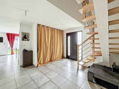 Maison - 157 m² - 8 pièces