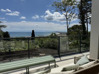 Maison - 160 m² - 4 pièces