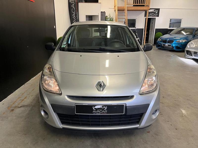 Renault Clio III 5 Portes Phase 2 1.5 dCi 68 cv