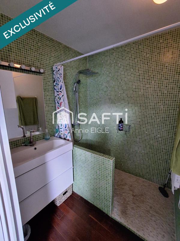 Maison - 250 m² - 7 pièces