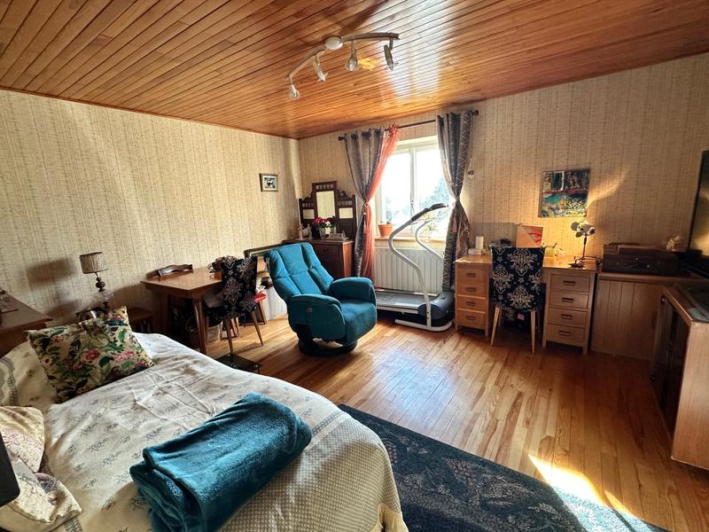 Maison traditionnelle - 90 m² - 5 pièces