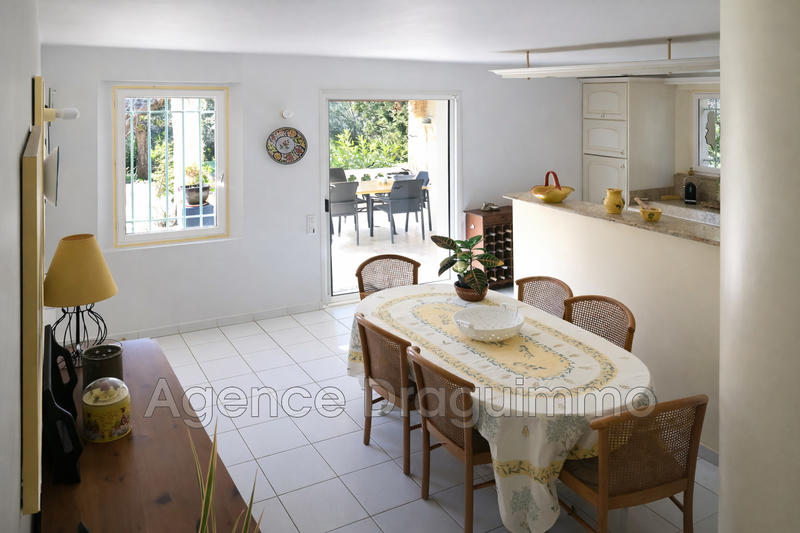 Maison - 218 m² - 6 pièces