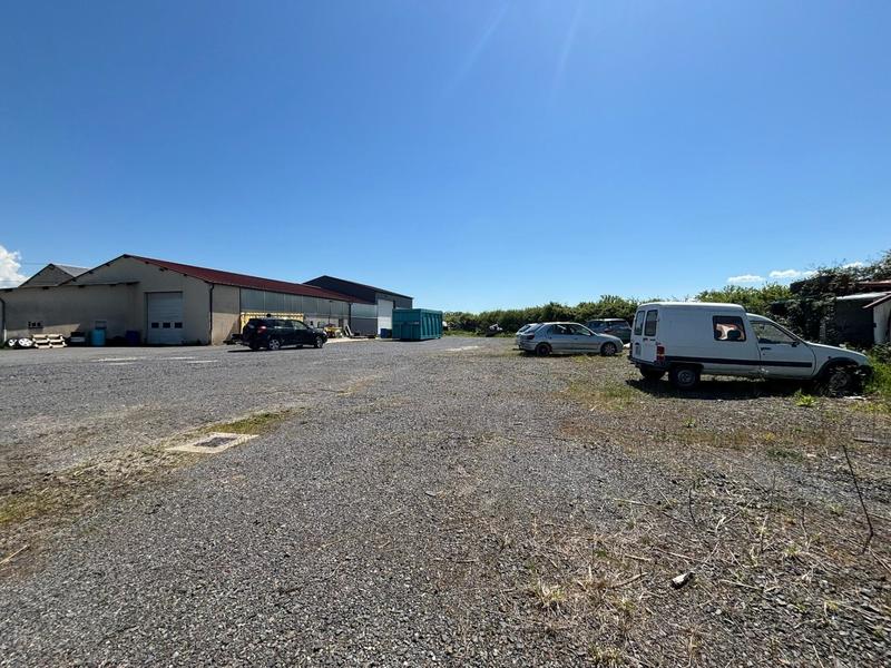 Local commercial - 800 m² - 7 pièces