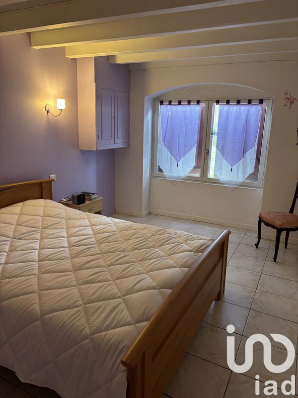 Maison - 220 m² - 6 pièces