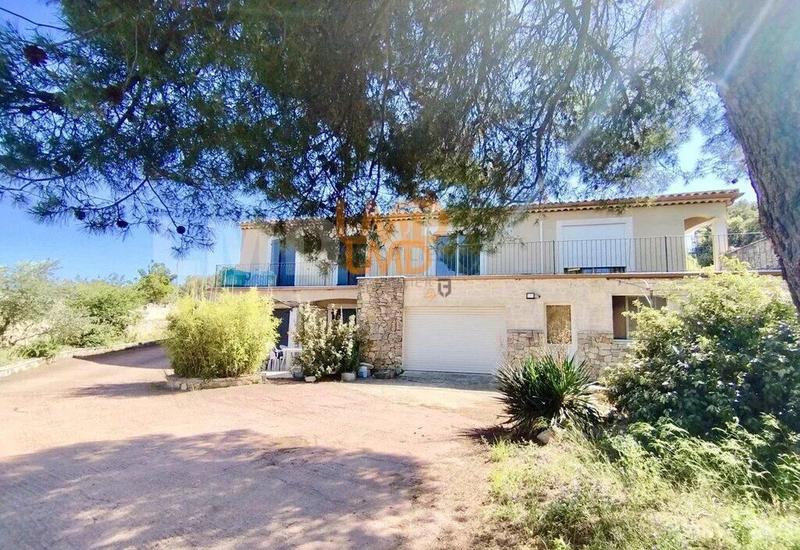 Propriété - 320 m² - 10 pièces