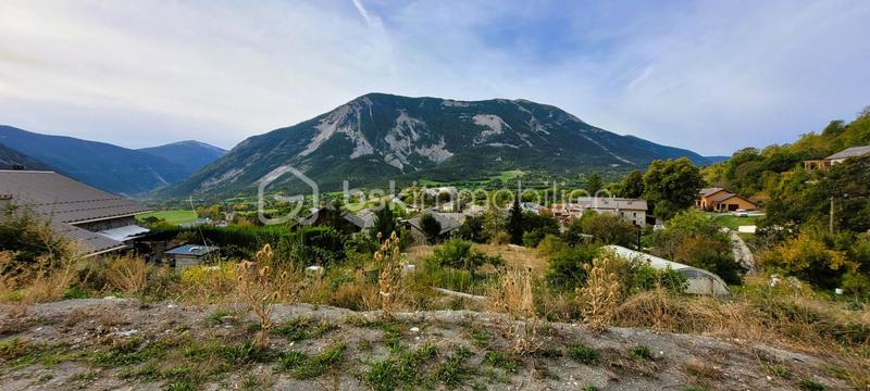 Terrain - 1 681 m²