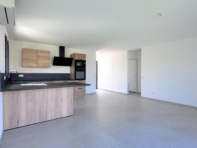 Maison - 73 m² - 3 pièces