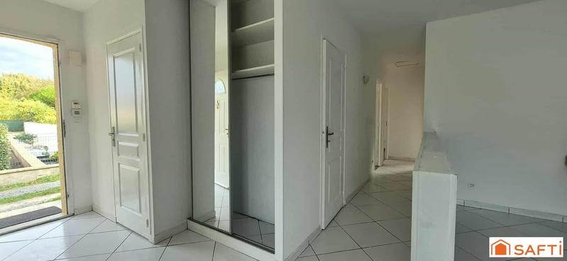 Maison - 92 m² - 6 pièces