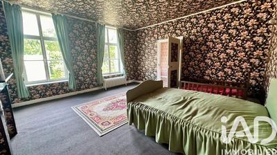 Maison - 227 m² - 6 pièces