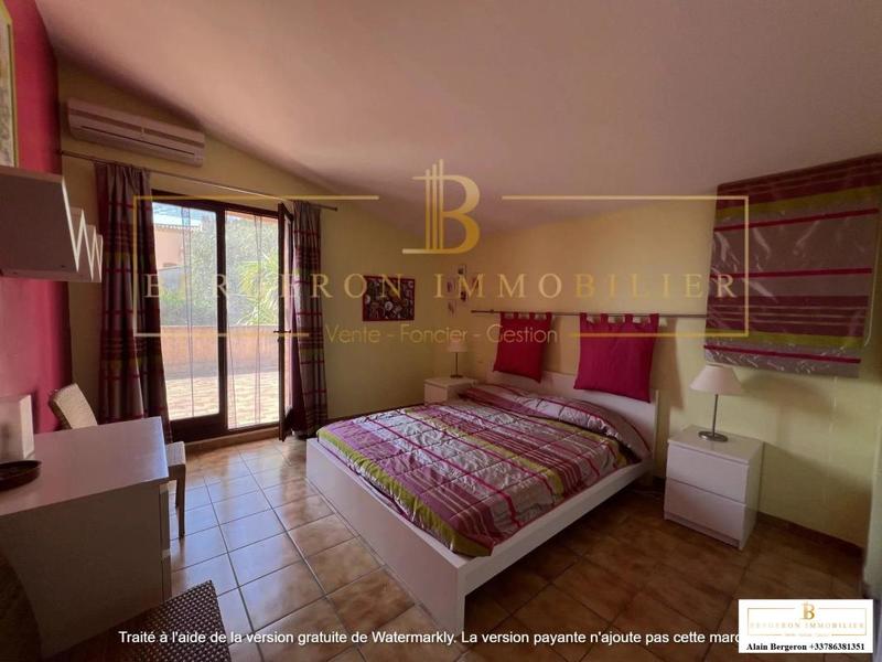 Villa - 194 m² - 5 pièces