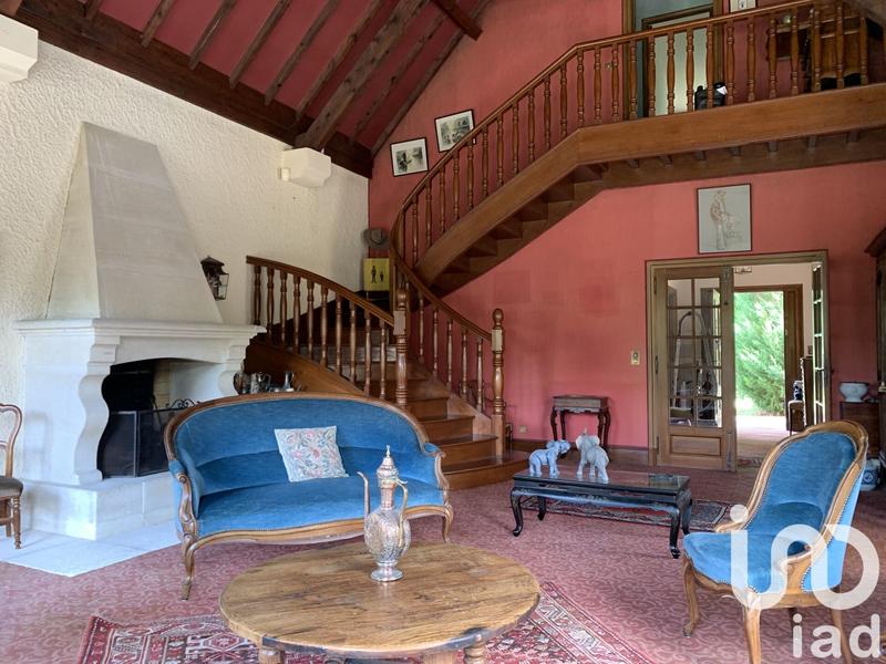 Maison - 220 m² - 7 pièces