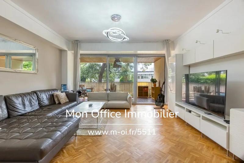 Appartement - 110 m² - 4 pièces