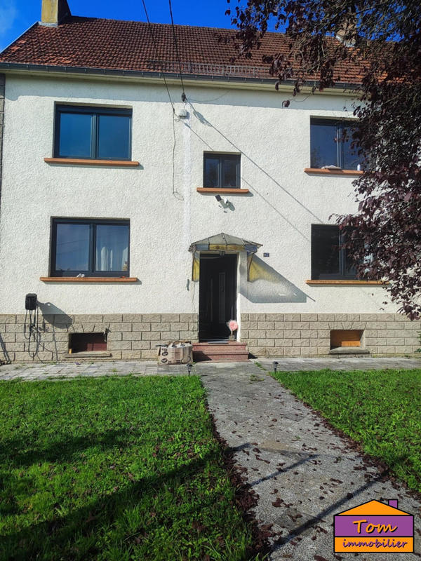 Maison - 200 m² - 8 pièces