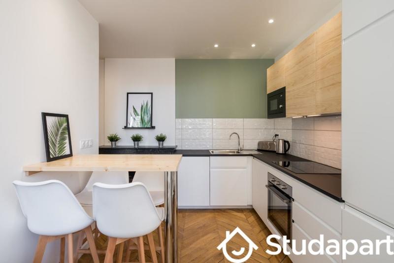 Chambre - 14 m² - 1 pièce