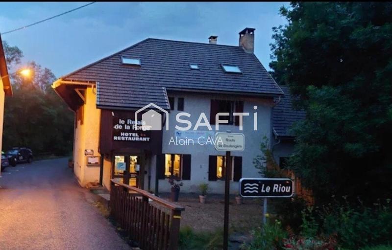 Local commercial - 4 000 m² - 17 pièces