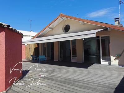 Loft - 181 m² - 5 pièces