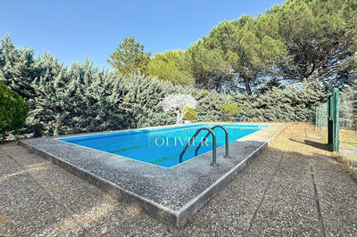 Maison - 250 m² - 7 pièces