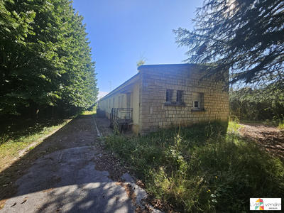 Local d'activités - 378 m²