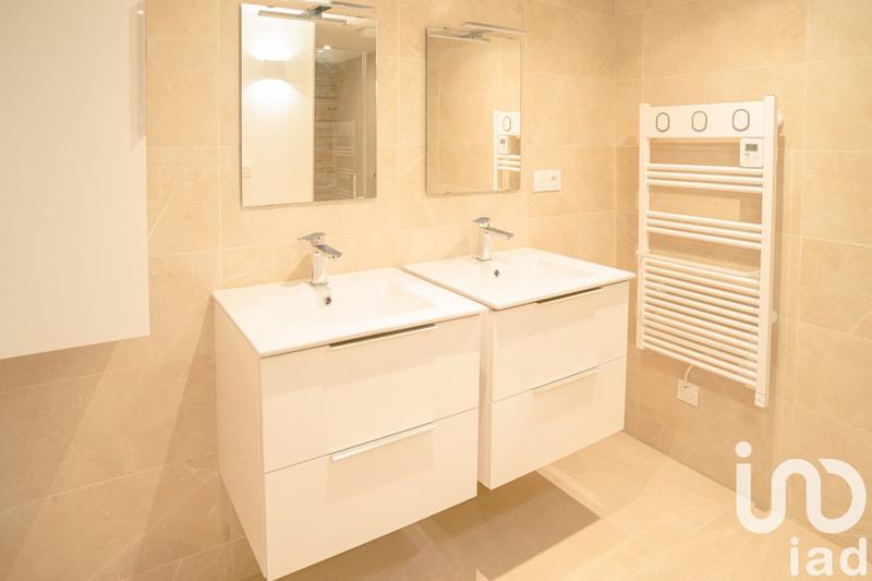 Maison - 153 m² - 9 pièces