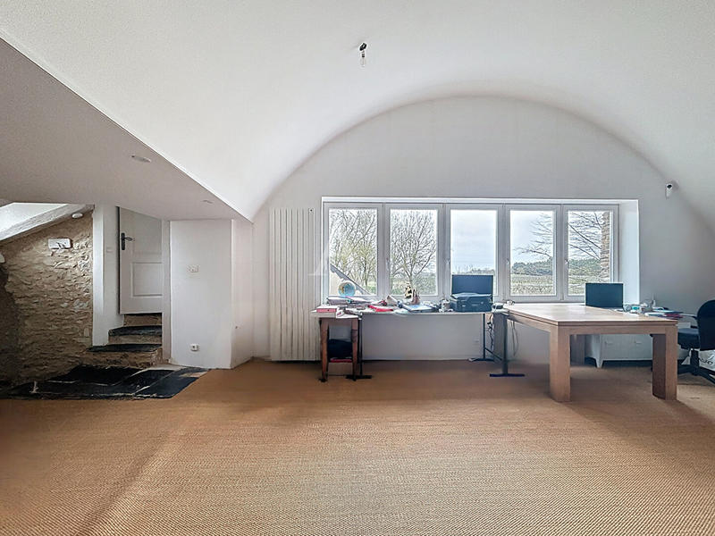 Maison - 208 m² - 7 pièces