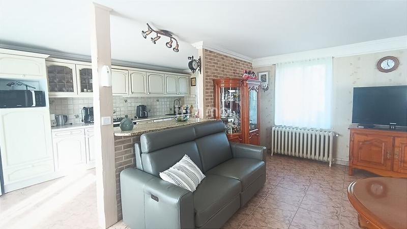 Maison - 102 m² - 5 pièces