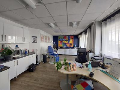 Bureau - 69 m² - 2 pièces